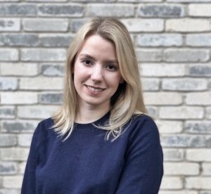 Competency of flies to acquire and transmit pathogenic bacteria to dairy cows